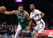 球友会西亚卡姆绝杀时刻，球队未来可期点燃赛场，篮网迎来胜利！