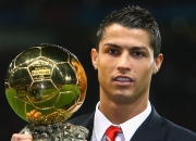 球友会Rookie焦点对战，Scout与60激战RNG分钟，领先优势明显胜负难料！热度持续攀升